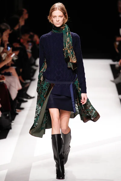 Look 9